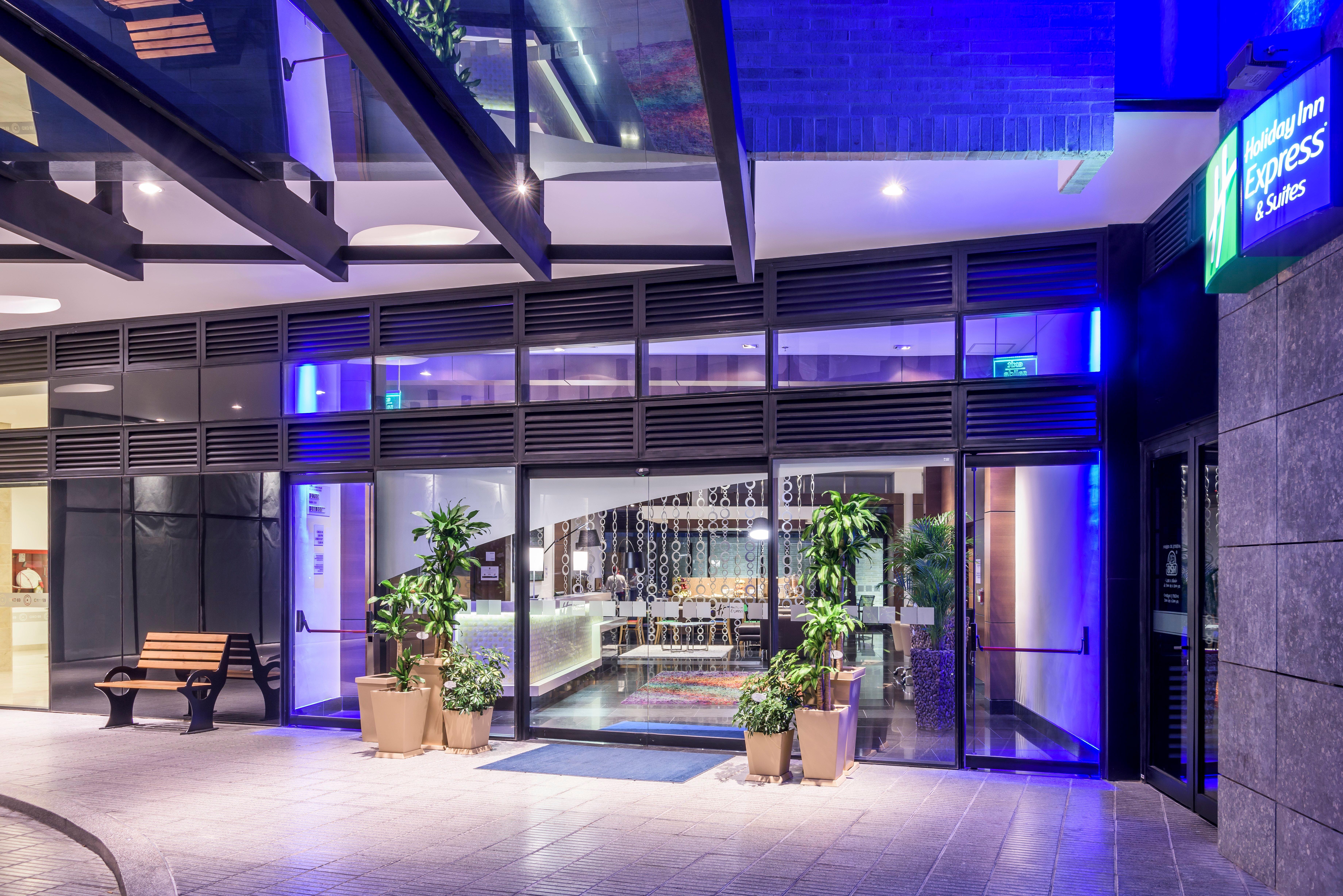 Holiday Inn Express&Suites Bogota Zona Financiera, an IHG Hotel Exterior foto