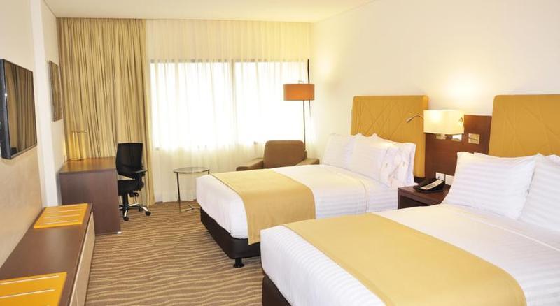 Holiday Inn Express&Suites Bogota Zona Financiera, an IHG Hotel Exterior foto