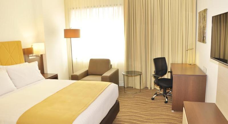 Holiday Inn Express&Suites Bogota Zona Financiera, an IHG Hotel Exterior foto